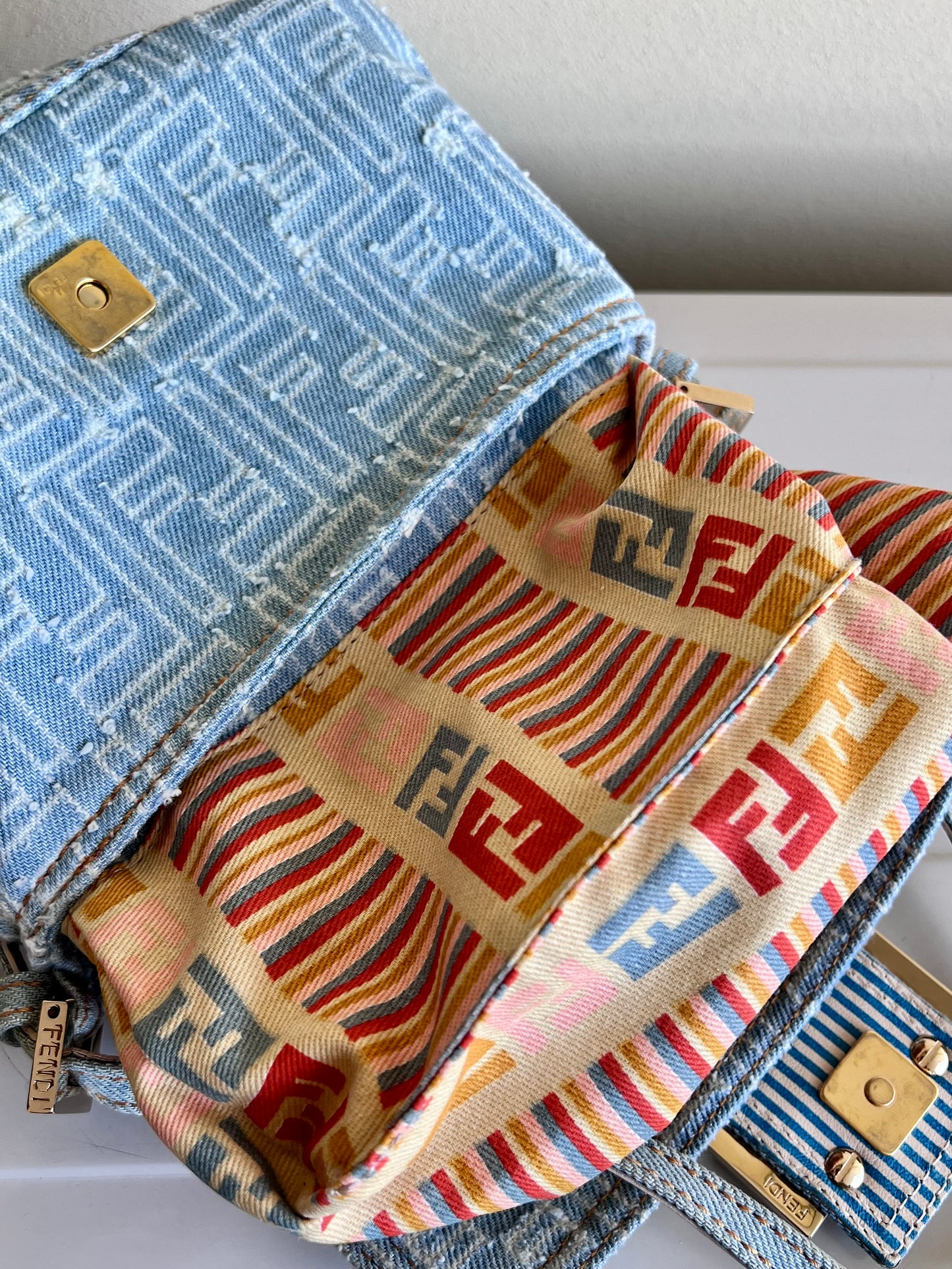 Fendi mini Mamma Baguette