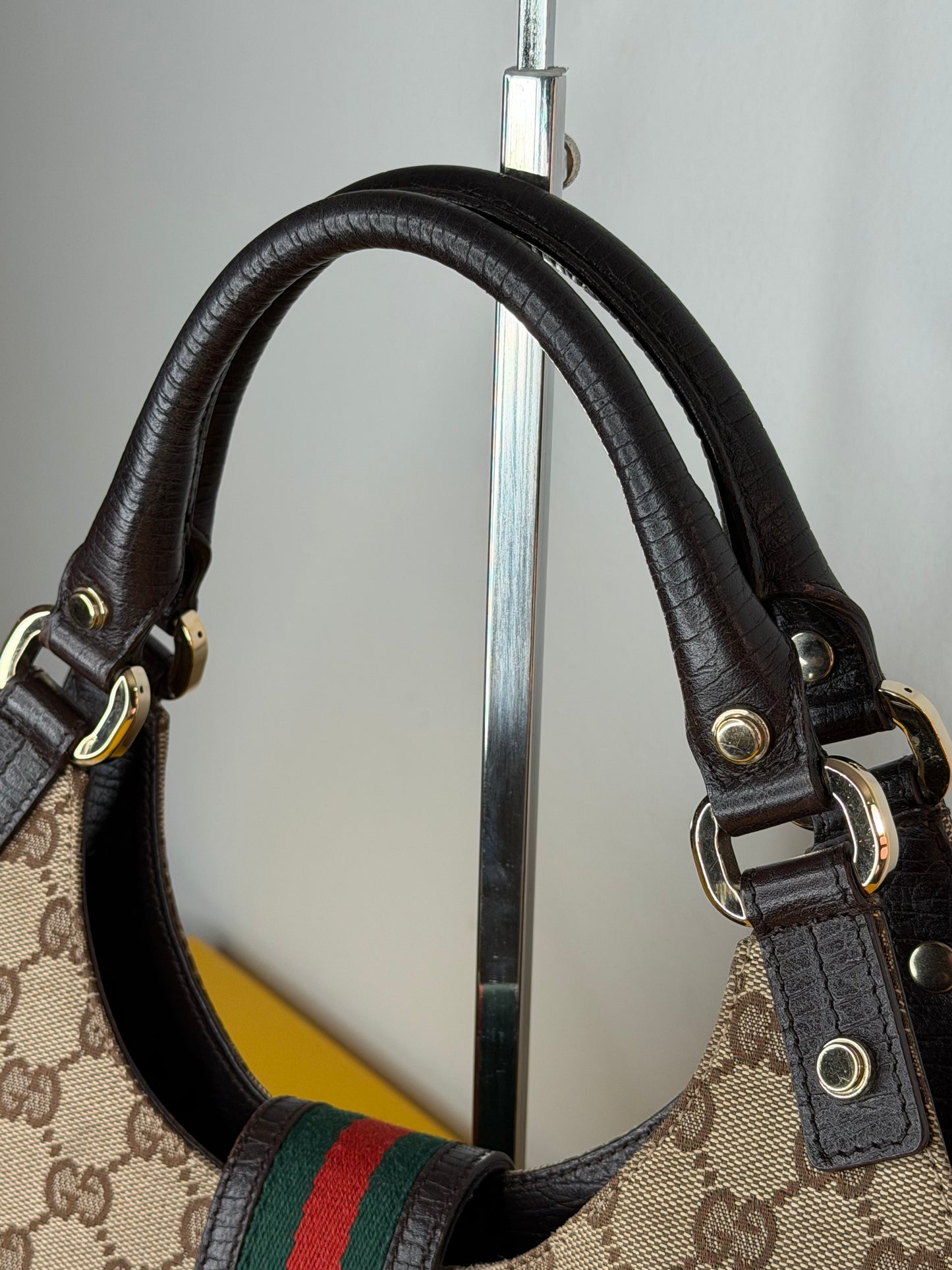 Gucci Bardot Junco
