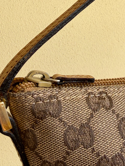 Gucci Boat Bag Beige