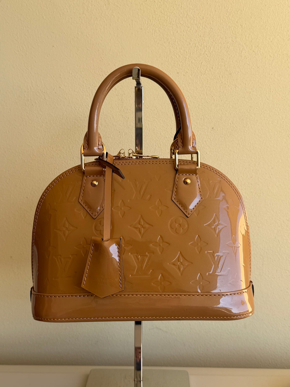 Louis Vuitton Alma BB Vernis