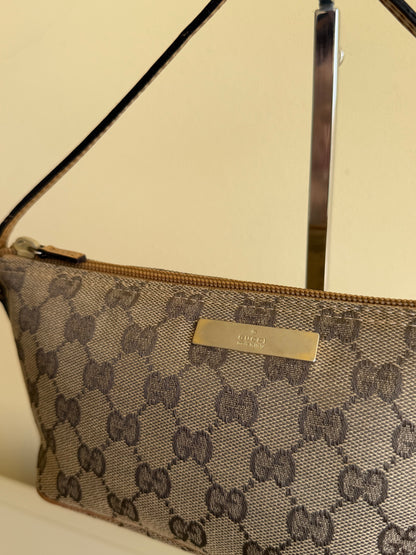 Gucci Boat Bag Beige