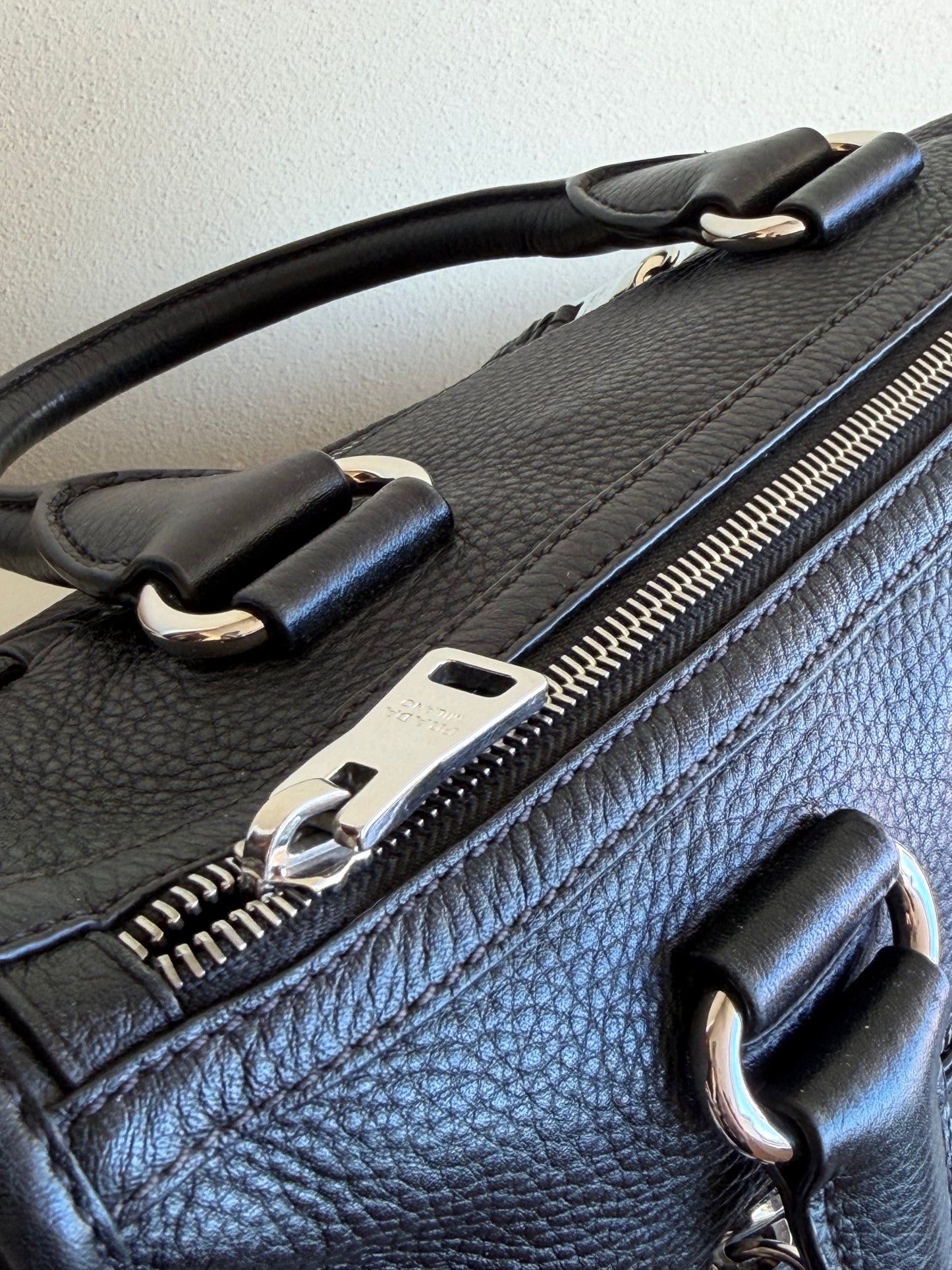 Prada bauletto nero