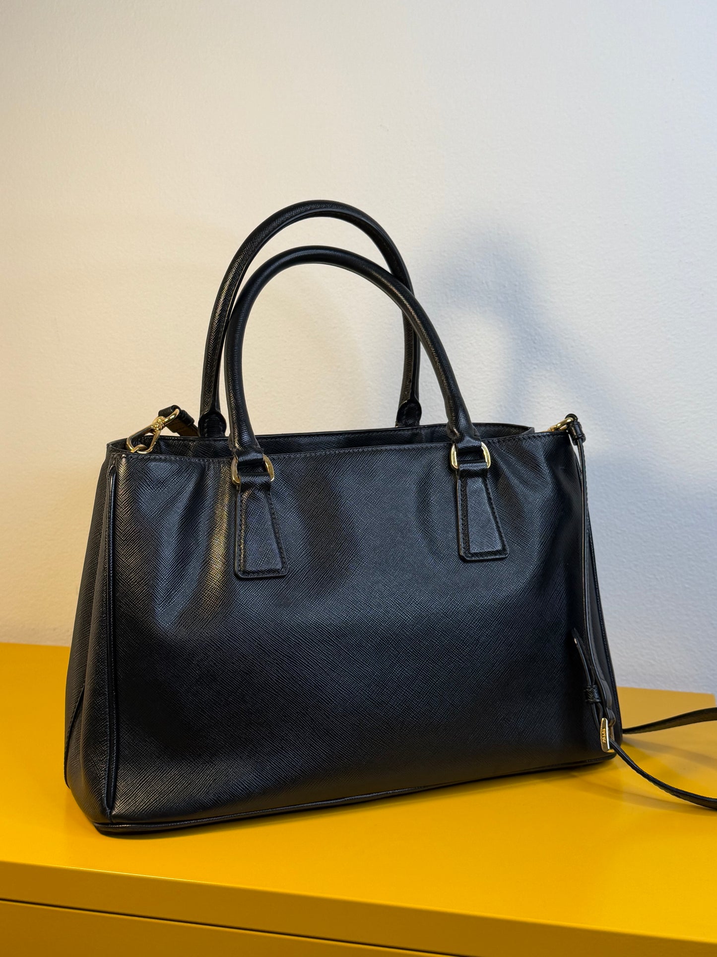 Prada Galleria in pelle Saffiano