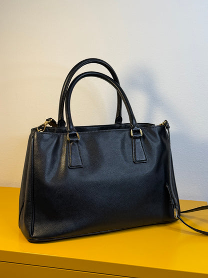 Prada Galleria in pelle Saffiano