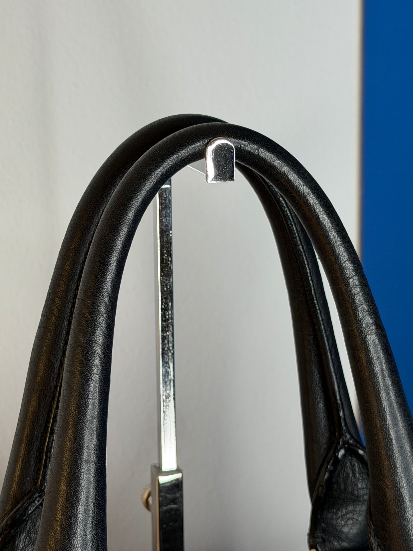 Prada tote con tracolla