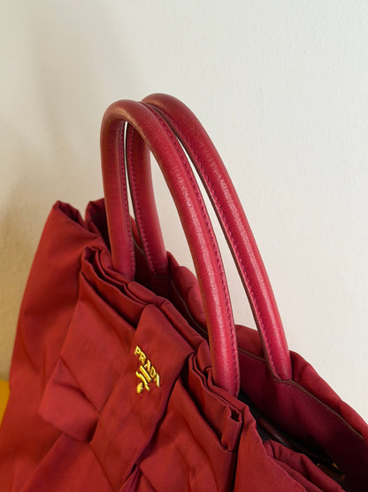 Prada in Nylon Ibisco(rosso fragola)