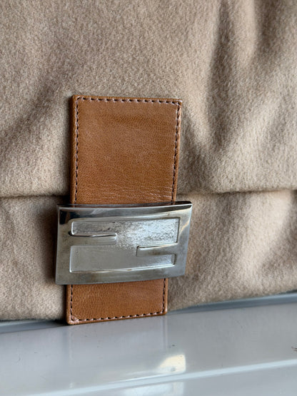 Fendi Mamma baguette wool