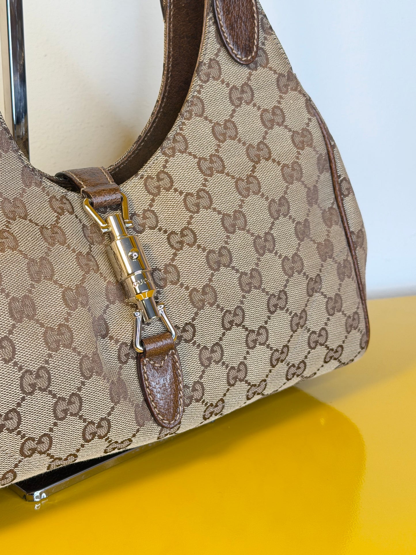 Gucci Jackie Bardot