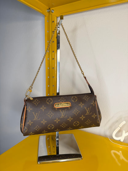 Louis Vuitton Pochette Eva