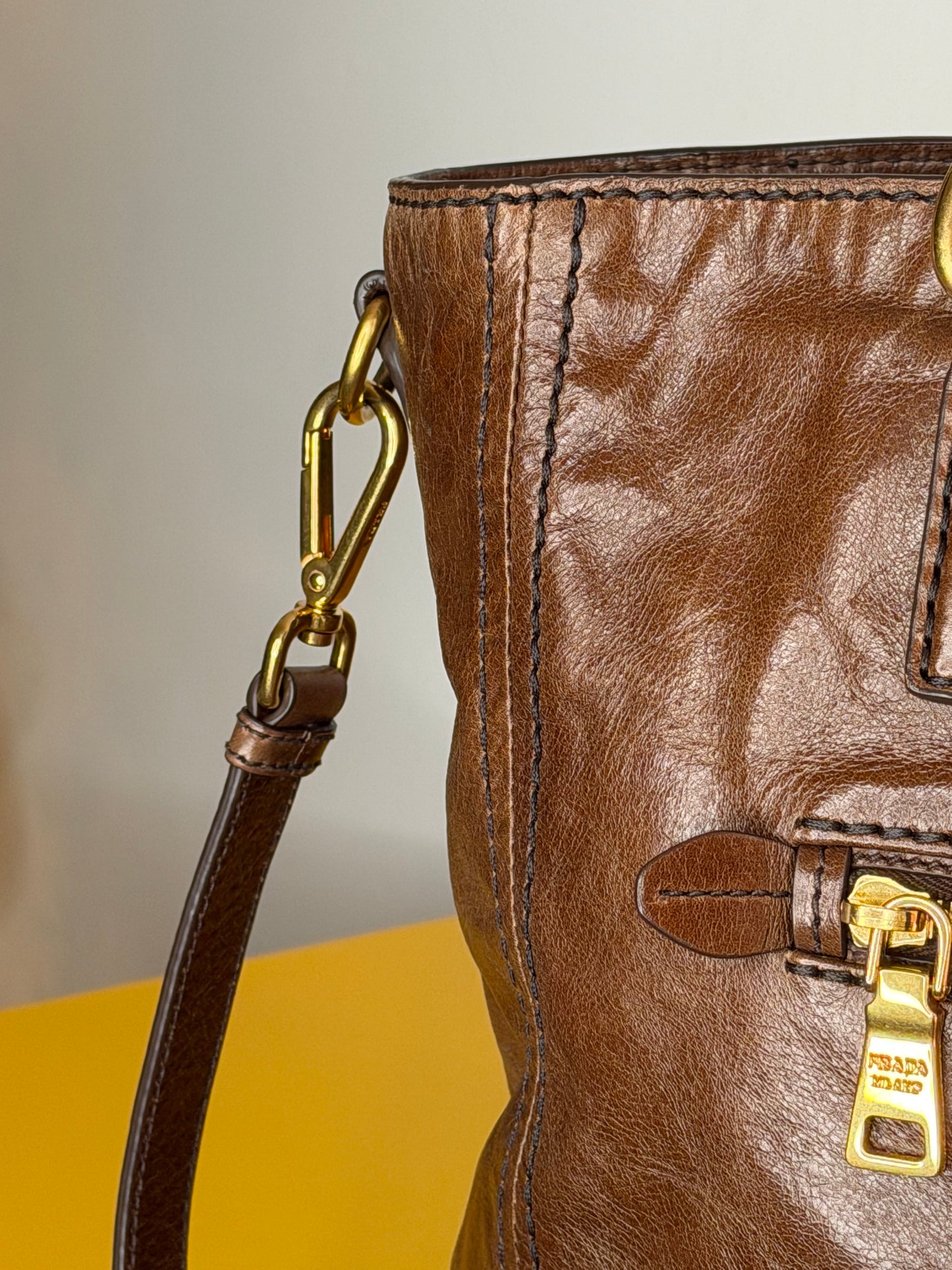 Prada tote nocciola