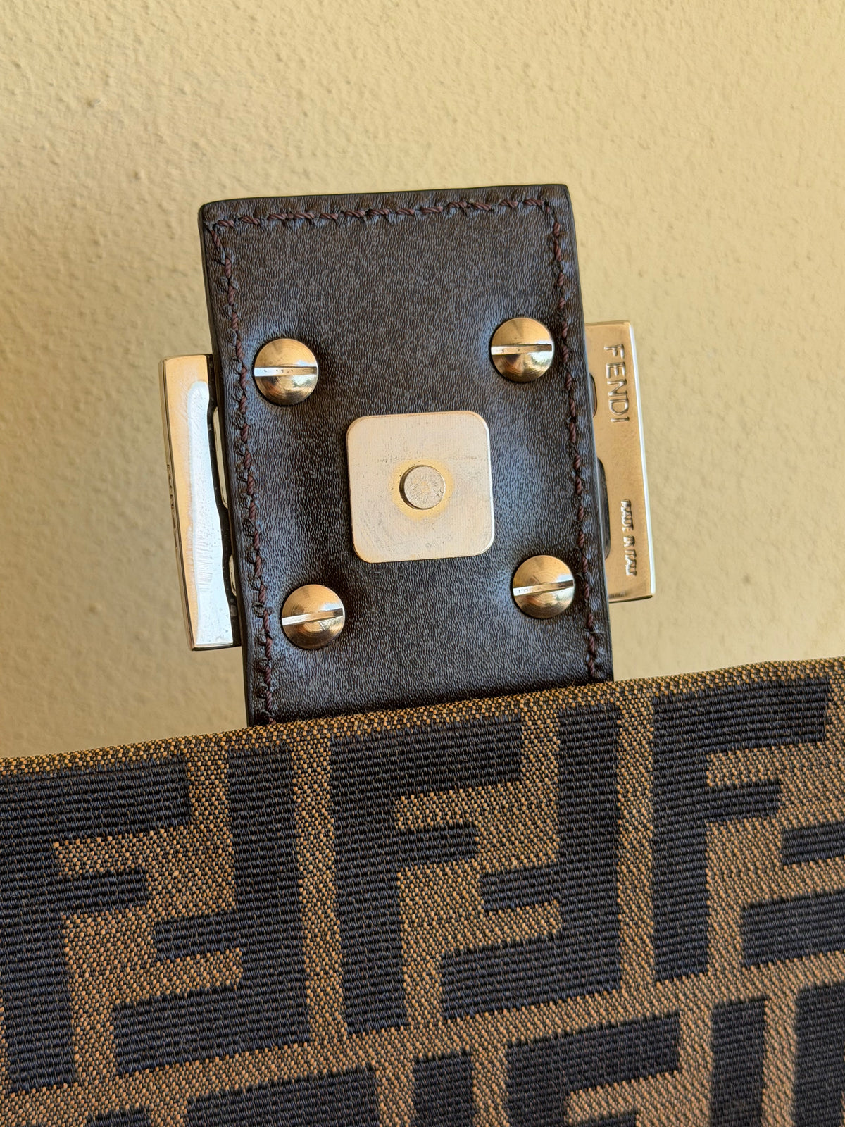 Fendi Mamma Baguette Zucca