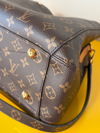 Louis Vuitton Montaigne MM