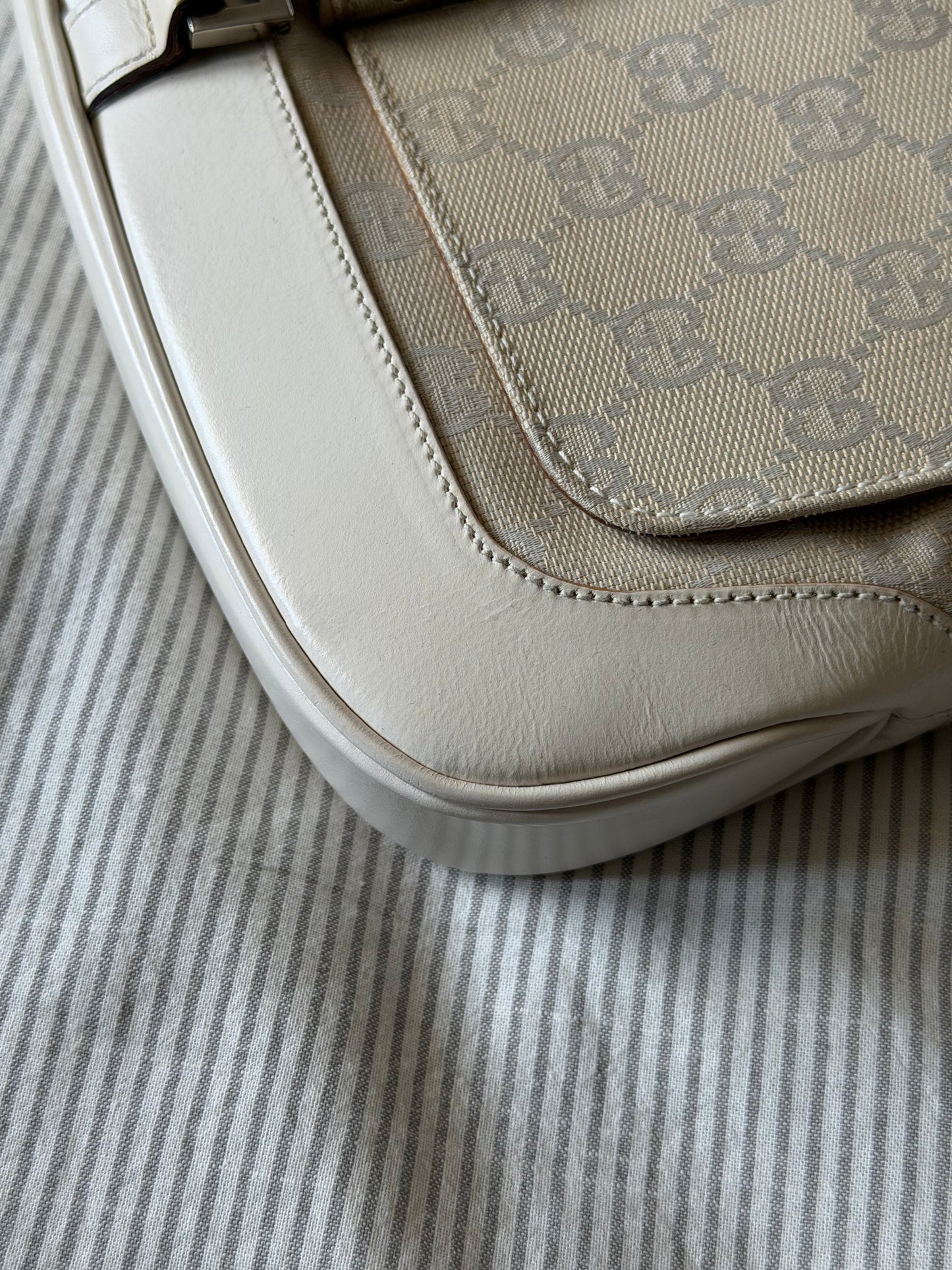 Gucci Mini Jackie GG beige