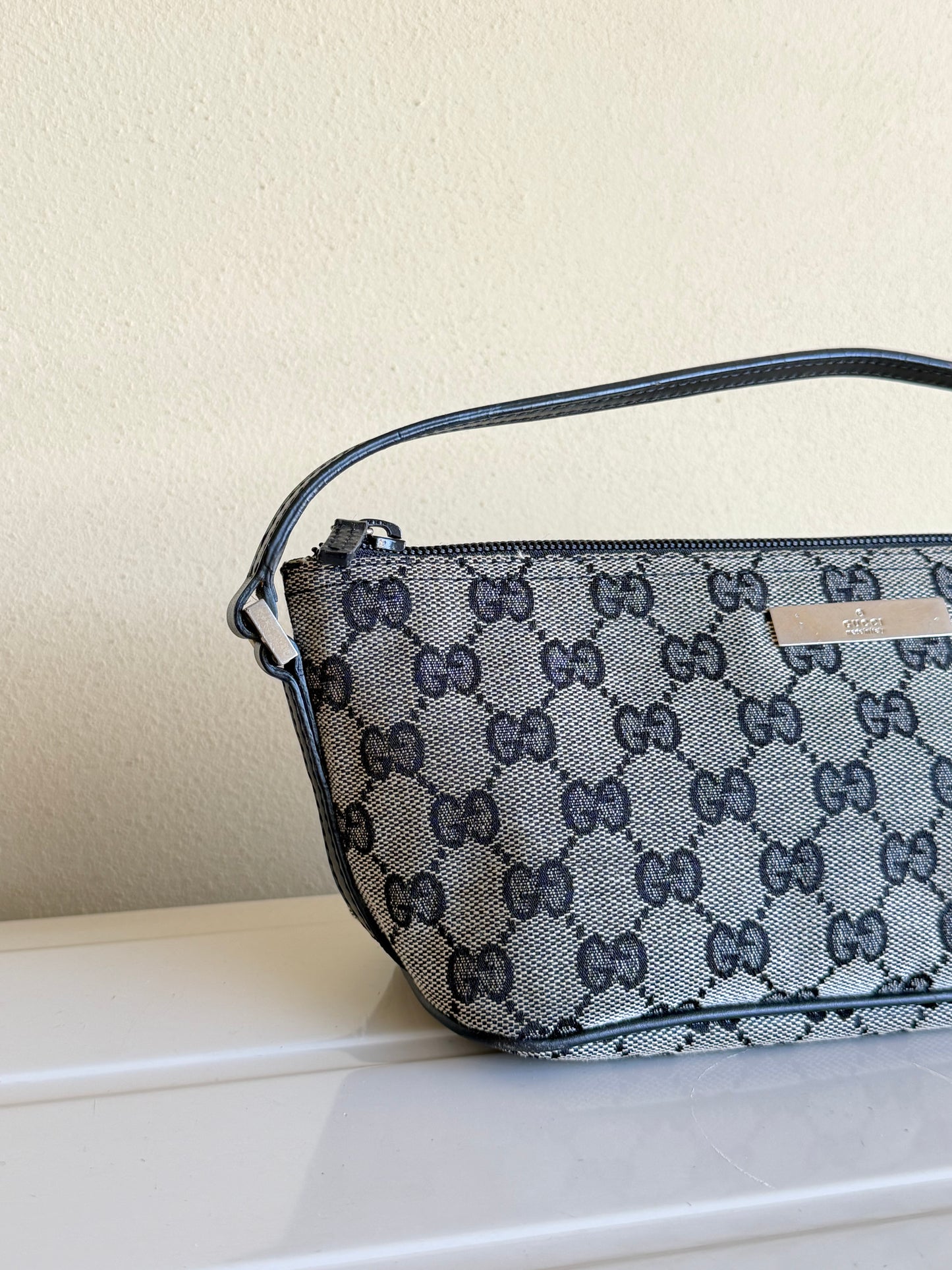 Gucci boat bag grey/black