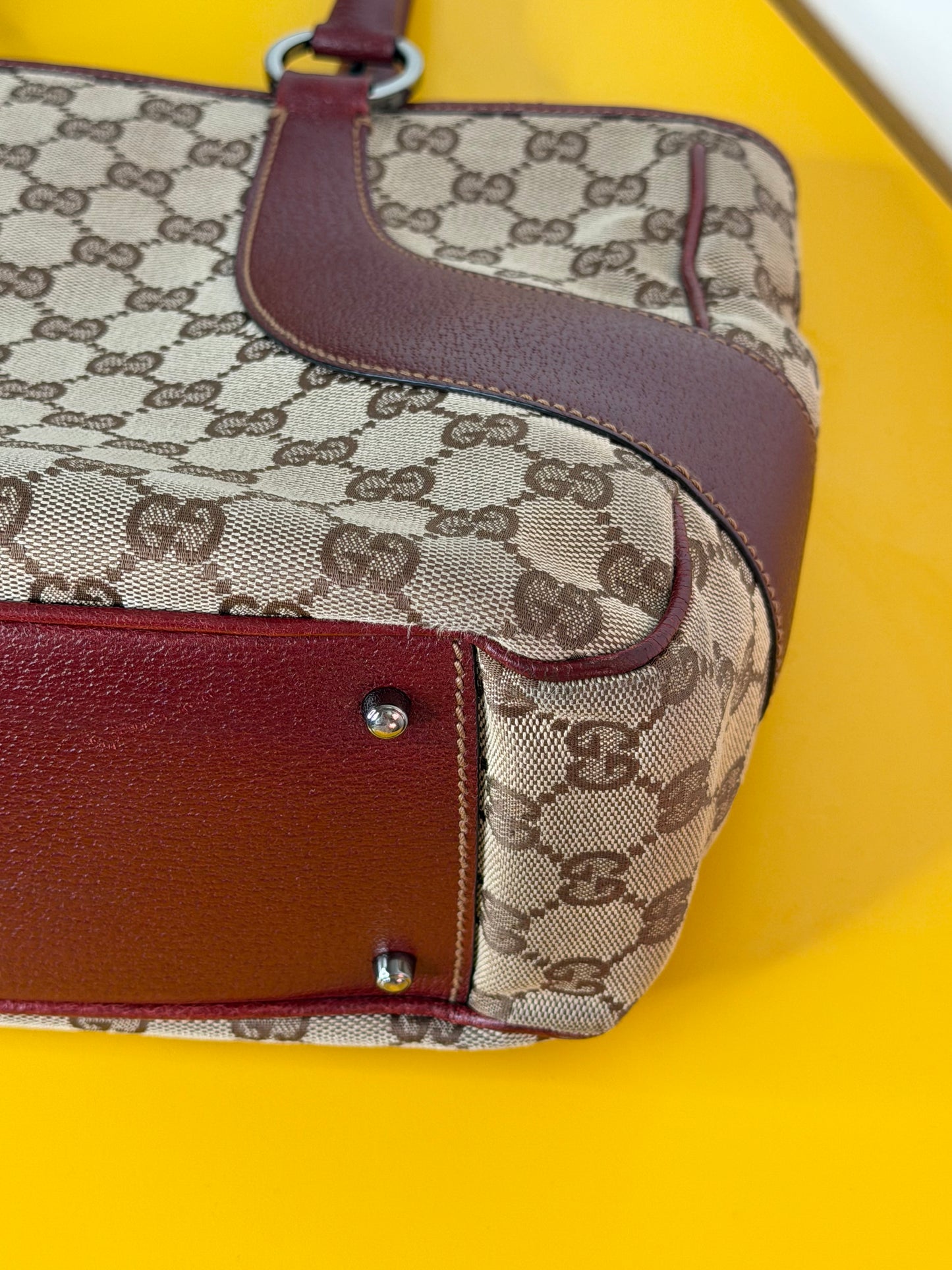 Gucci Shoulder Bag