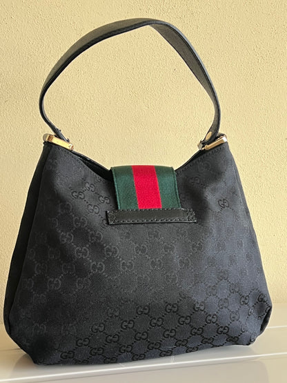 Gucci Hobo magnetic web
