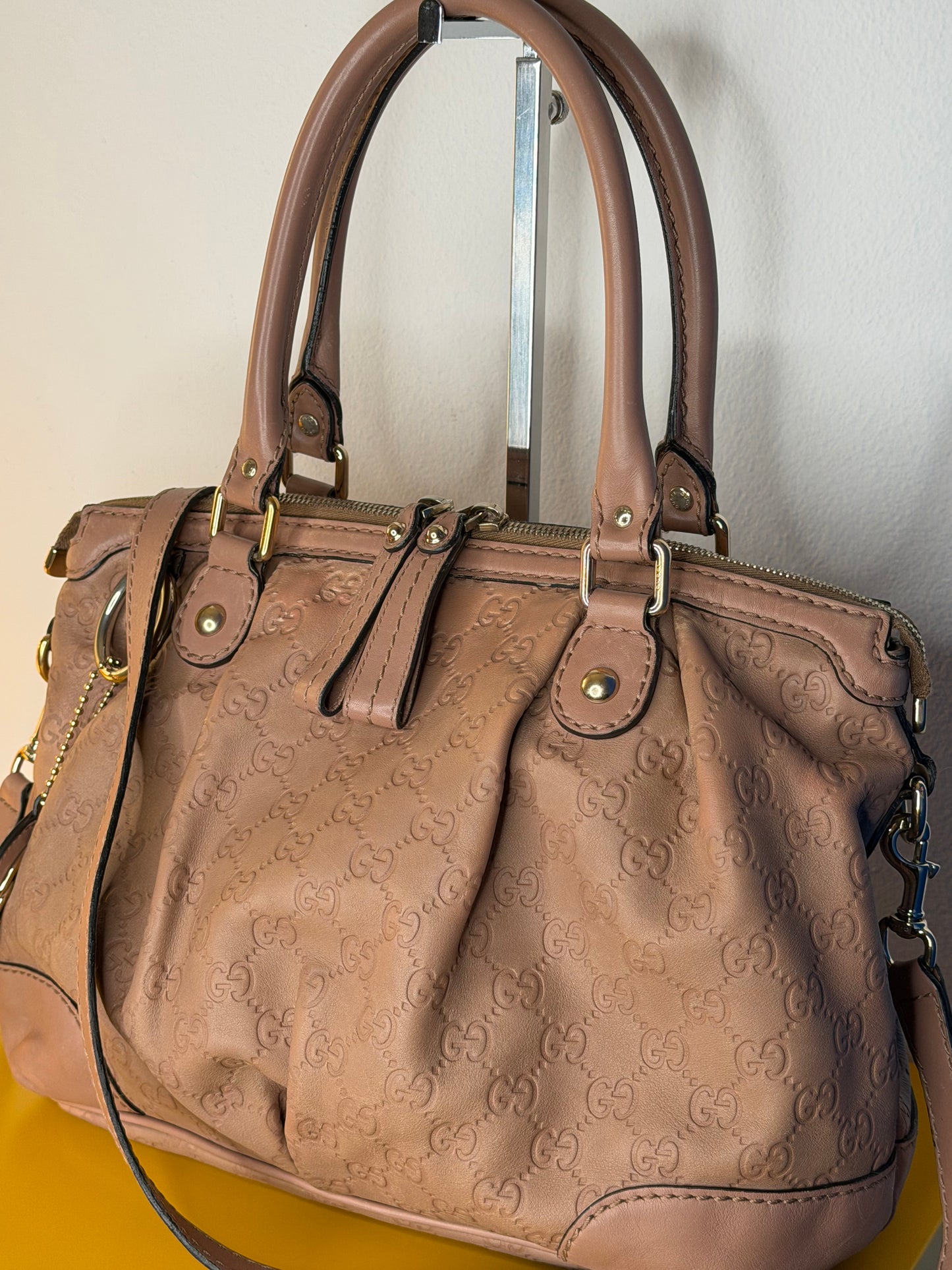 Gucci Sukey microguccissima