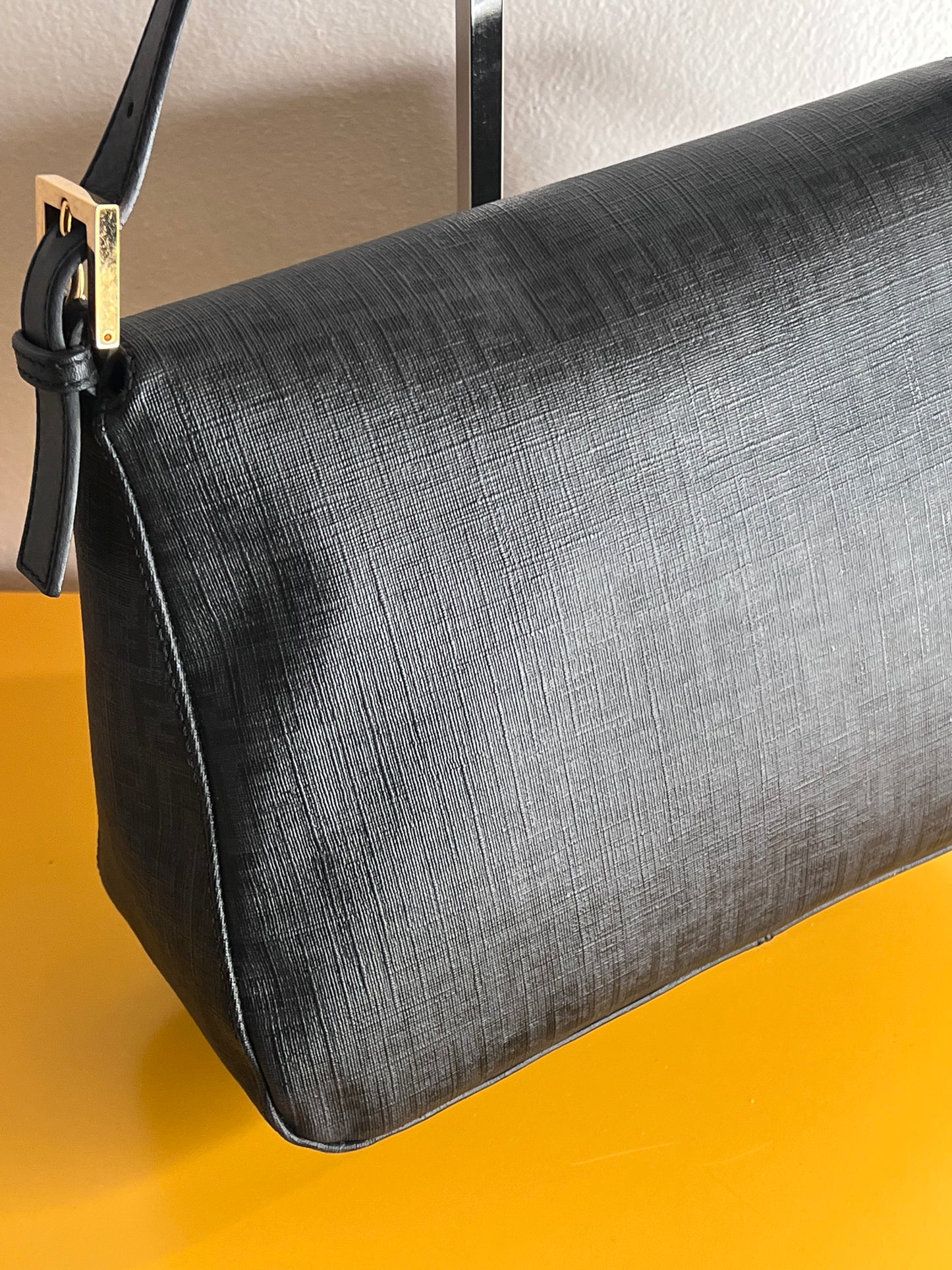 Fendi Mamma tessuto roll