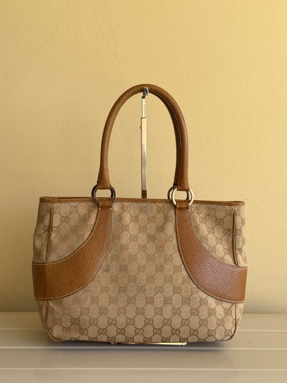 Gucci tote beige