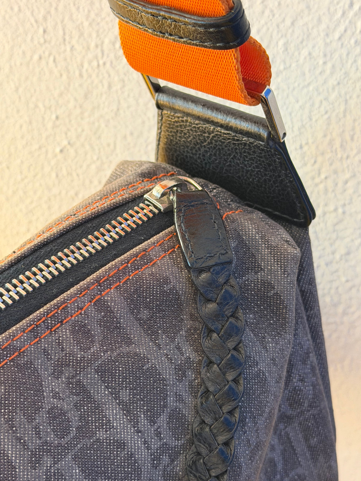 Dior remove before  flight