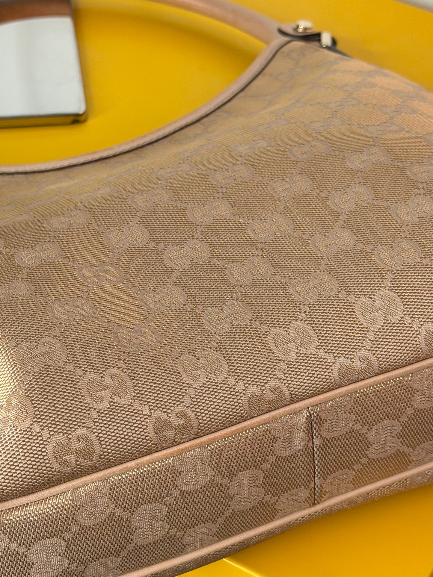Gucci Abbey Hobo Gold/Pink