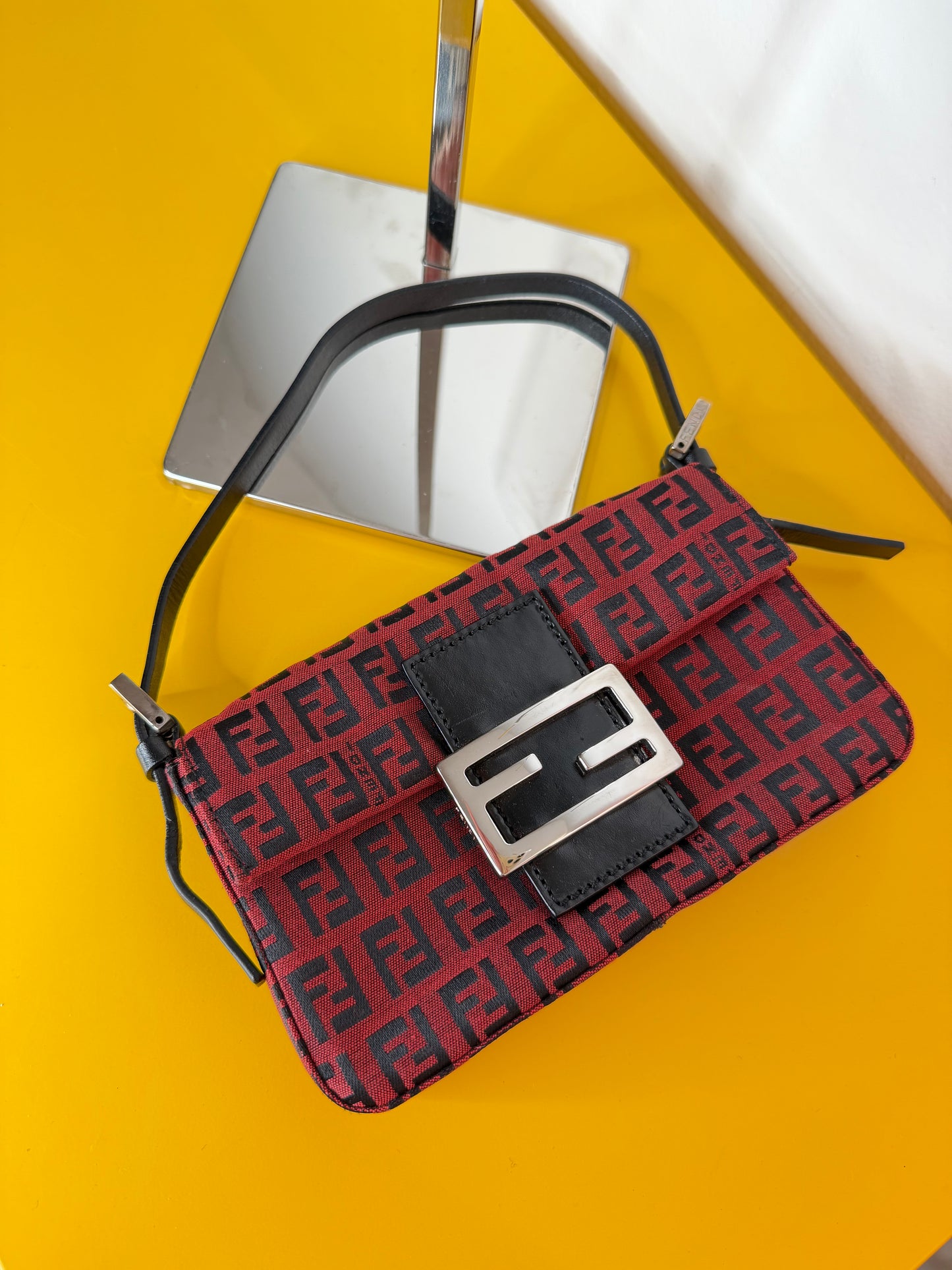 Fendi Mini baguette Rossa