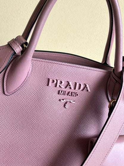Prada rosa