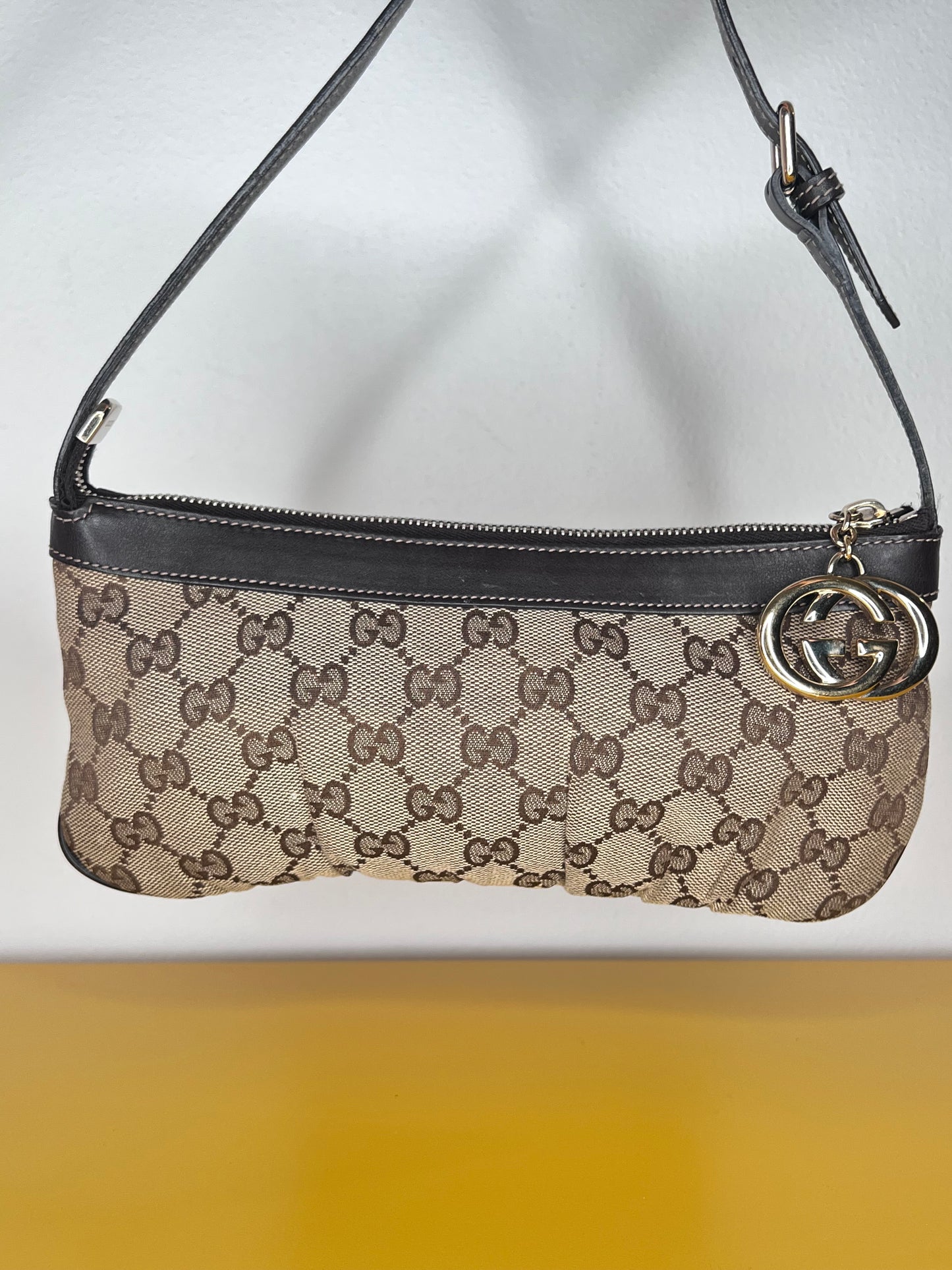 Gucci Pochette GG Charm