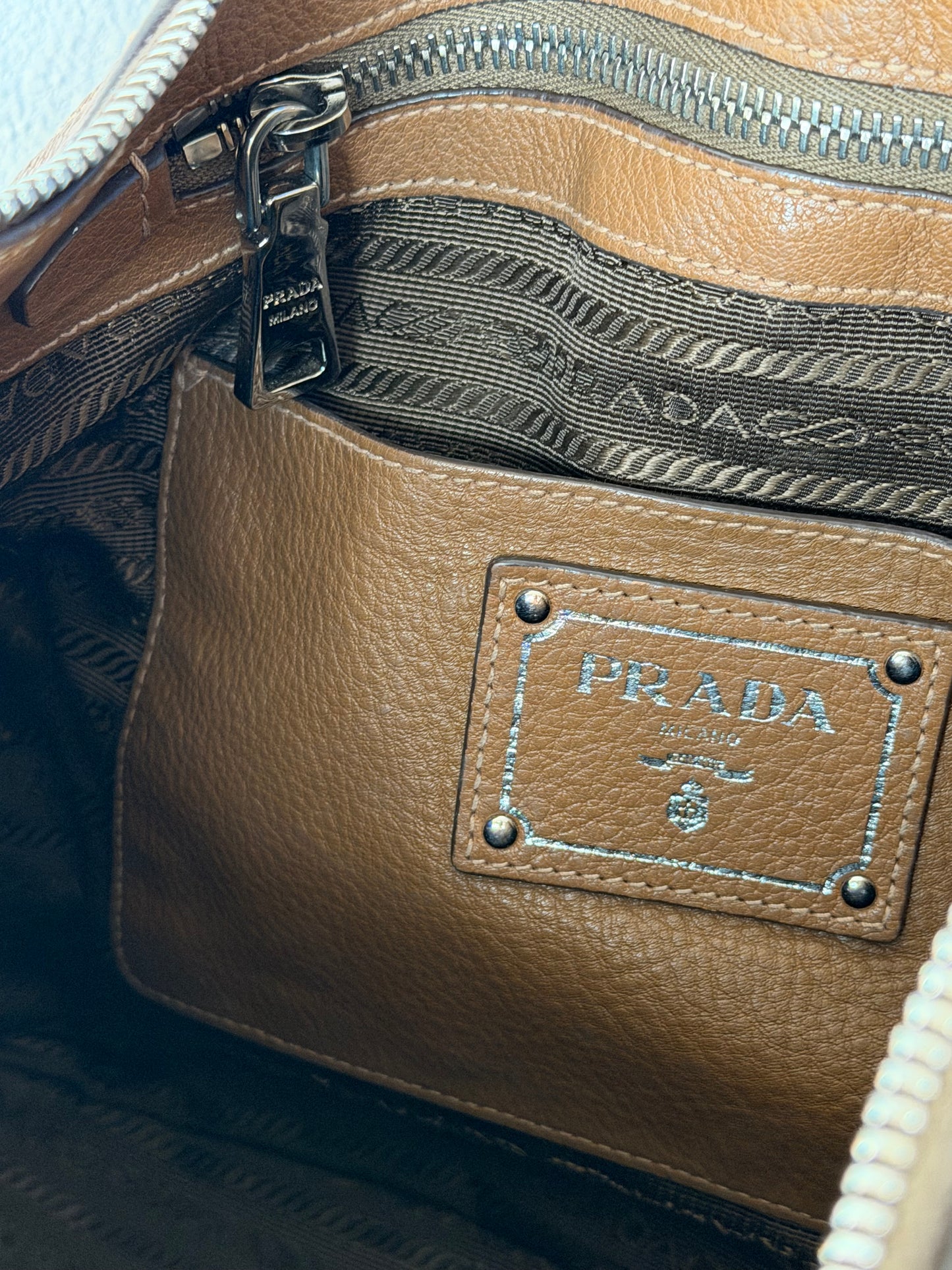 Prada Hobo Nocciola