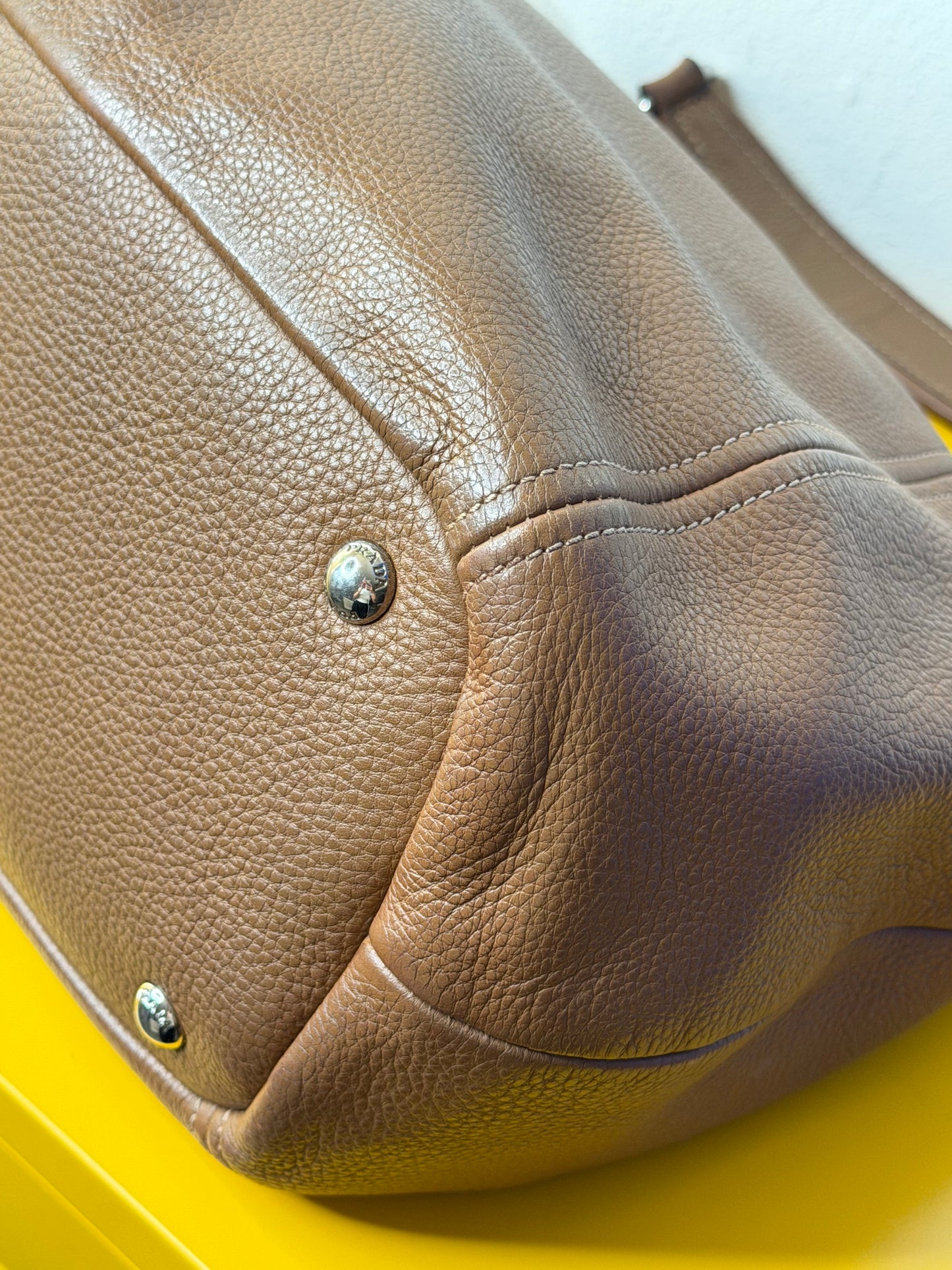 Prada Hobo Nocciola