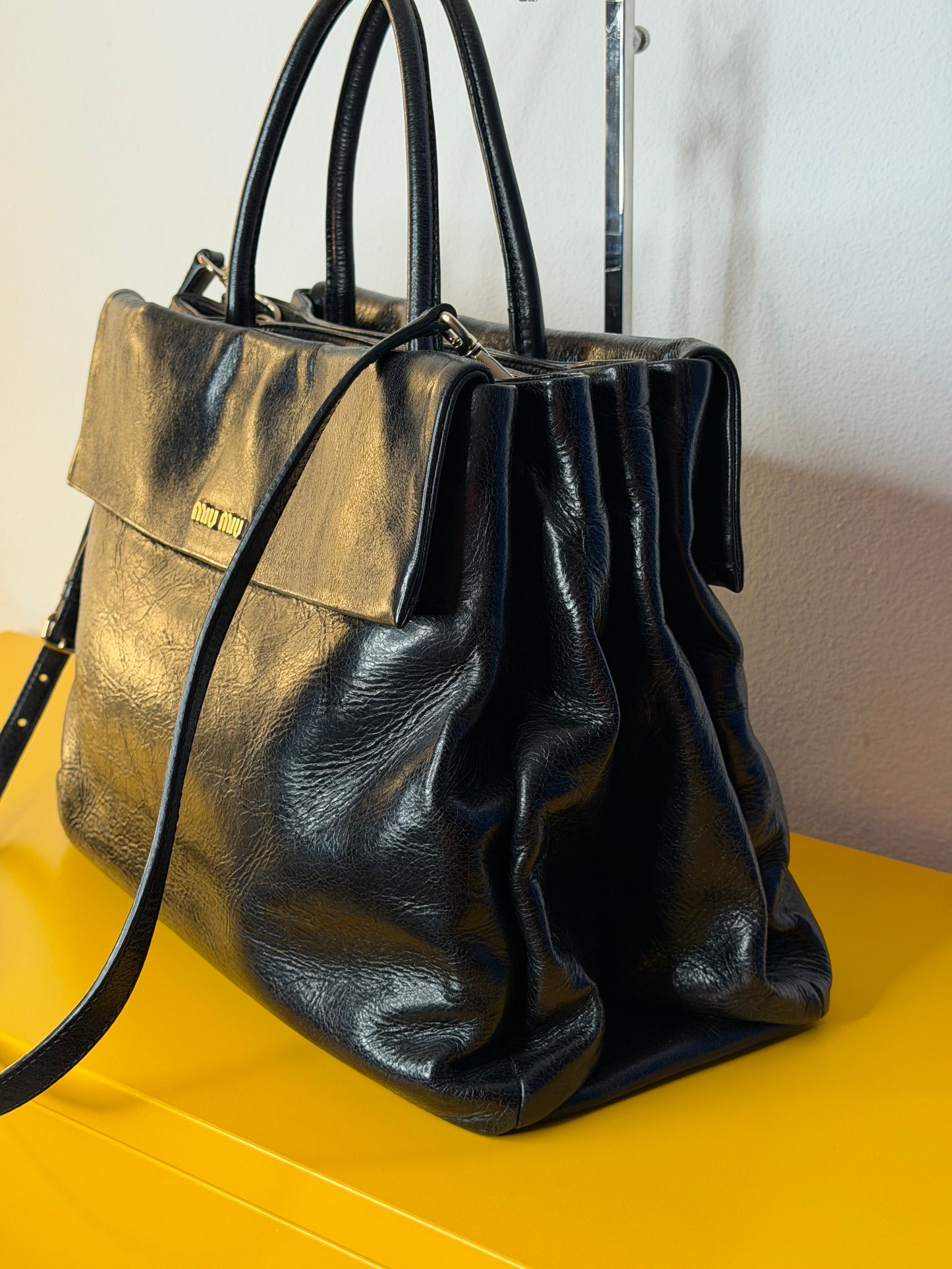 Miu Miu tote vitello lux