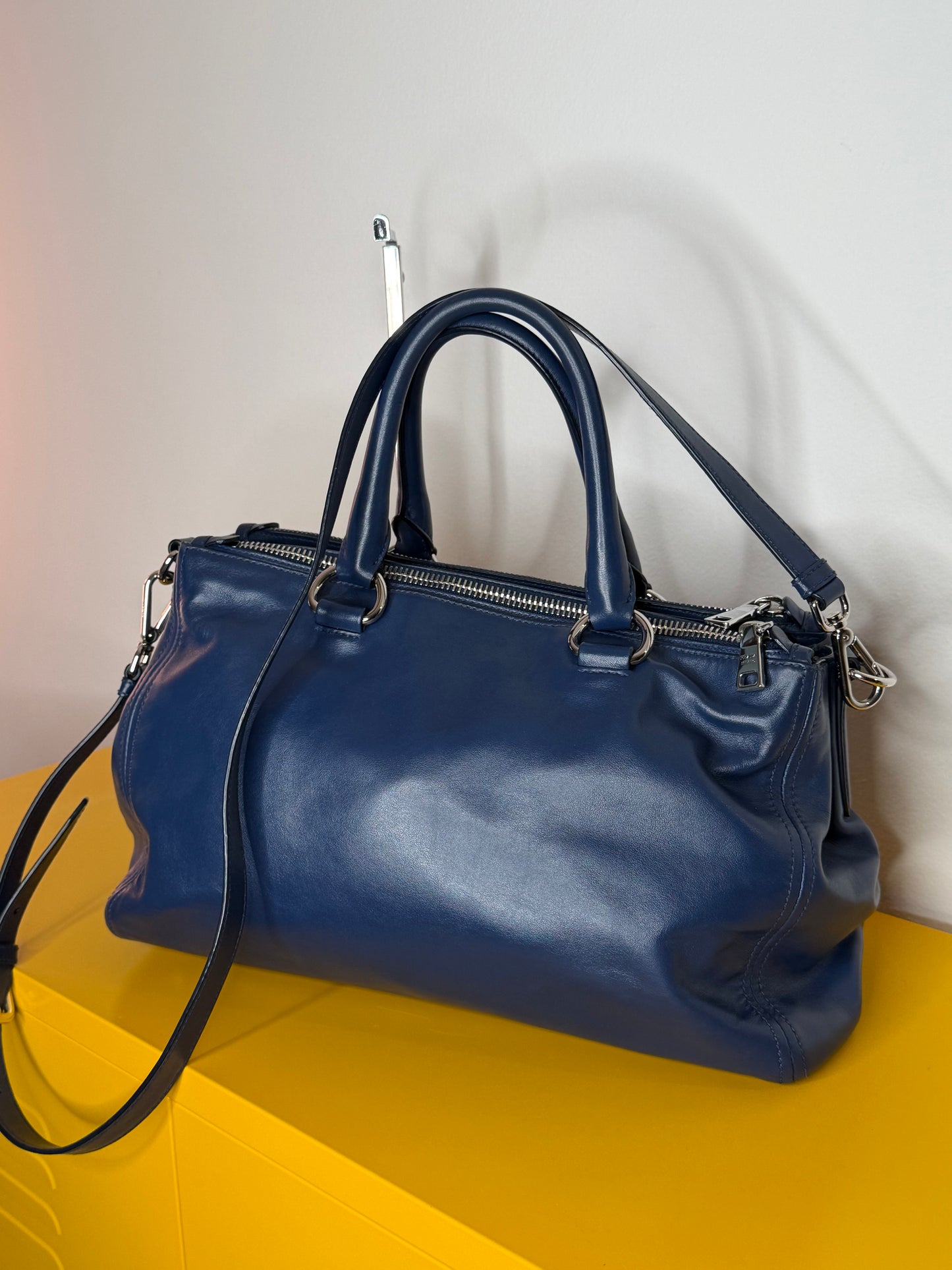 Prada soft calf blu