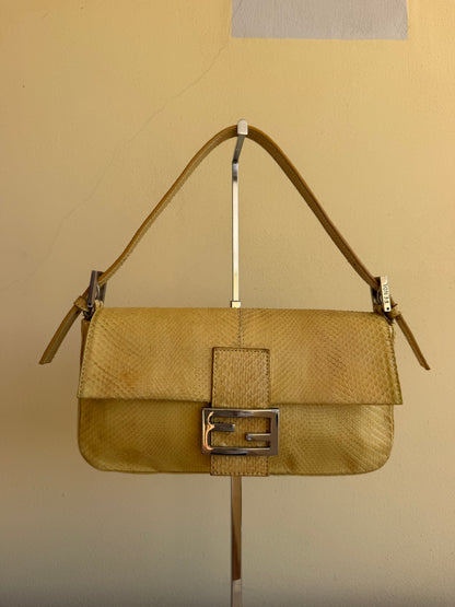Fendi baguette pelle di pitone gialla