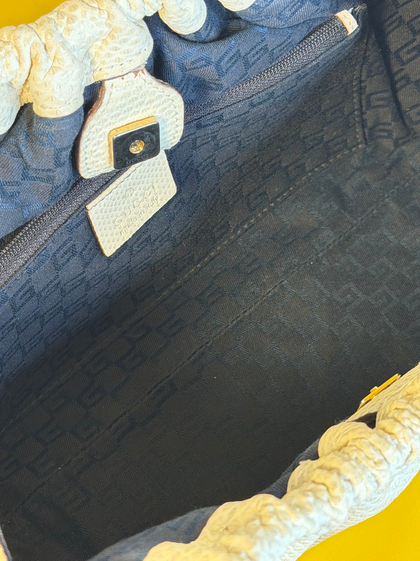 Gucci Shoulder bag