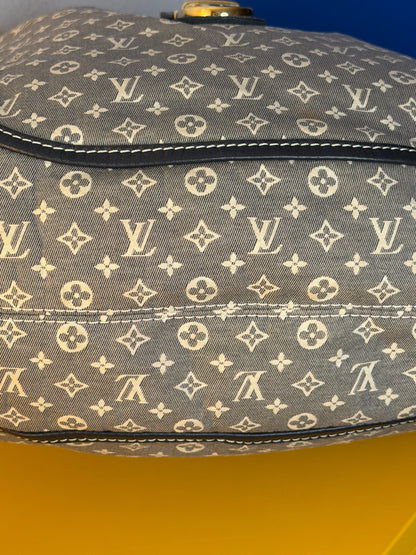 Louis Vuitton Idylle
