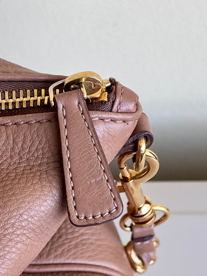 Miu Miu caramel