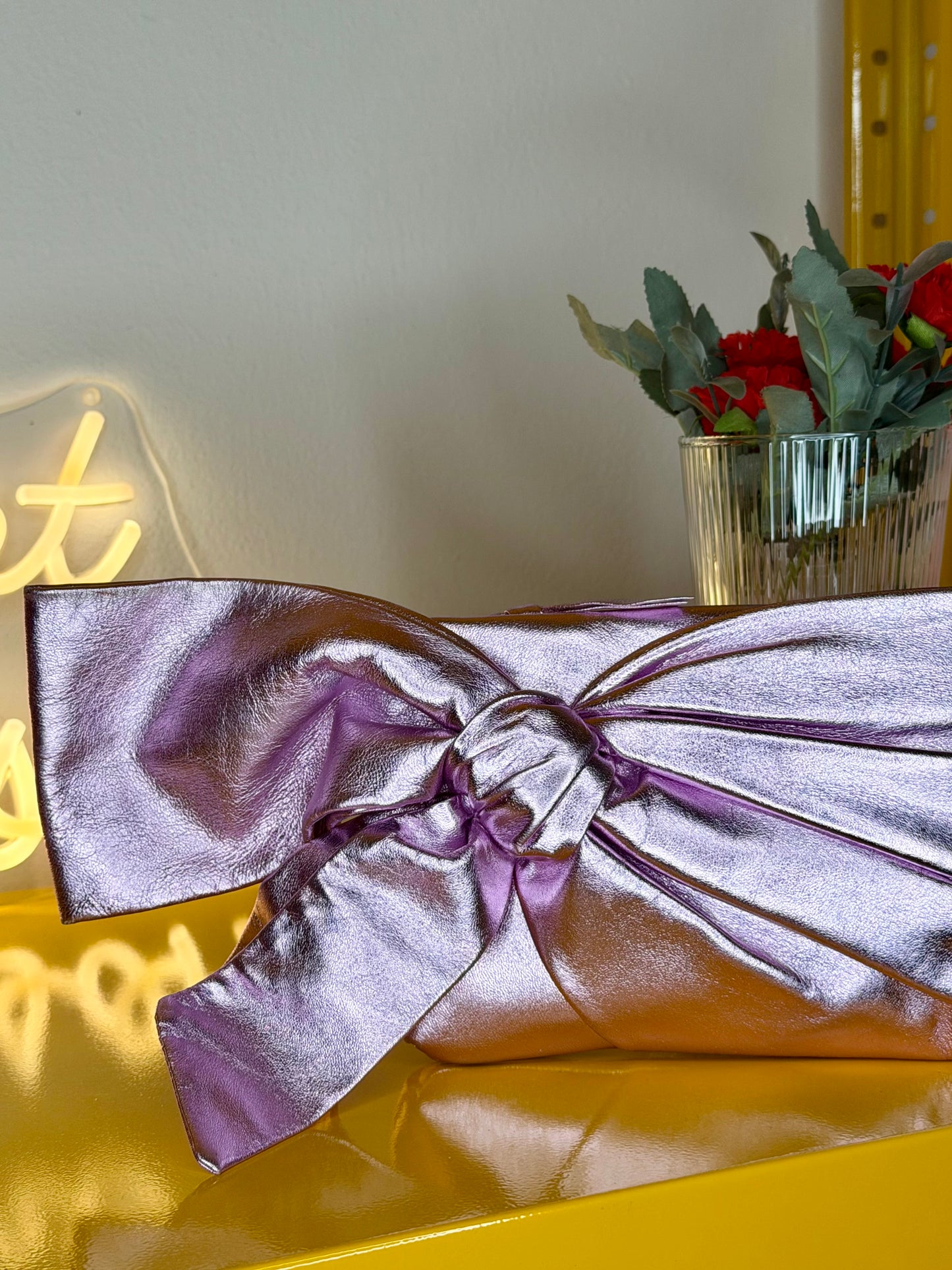 Valentino Bow Pochette light purple