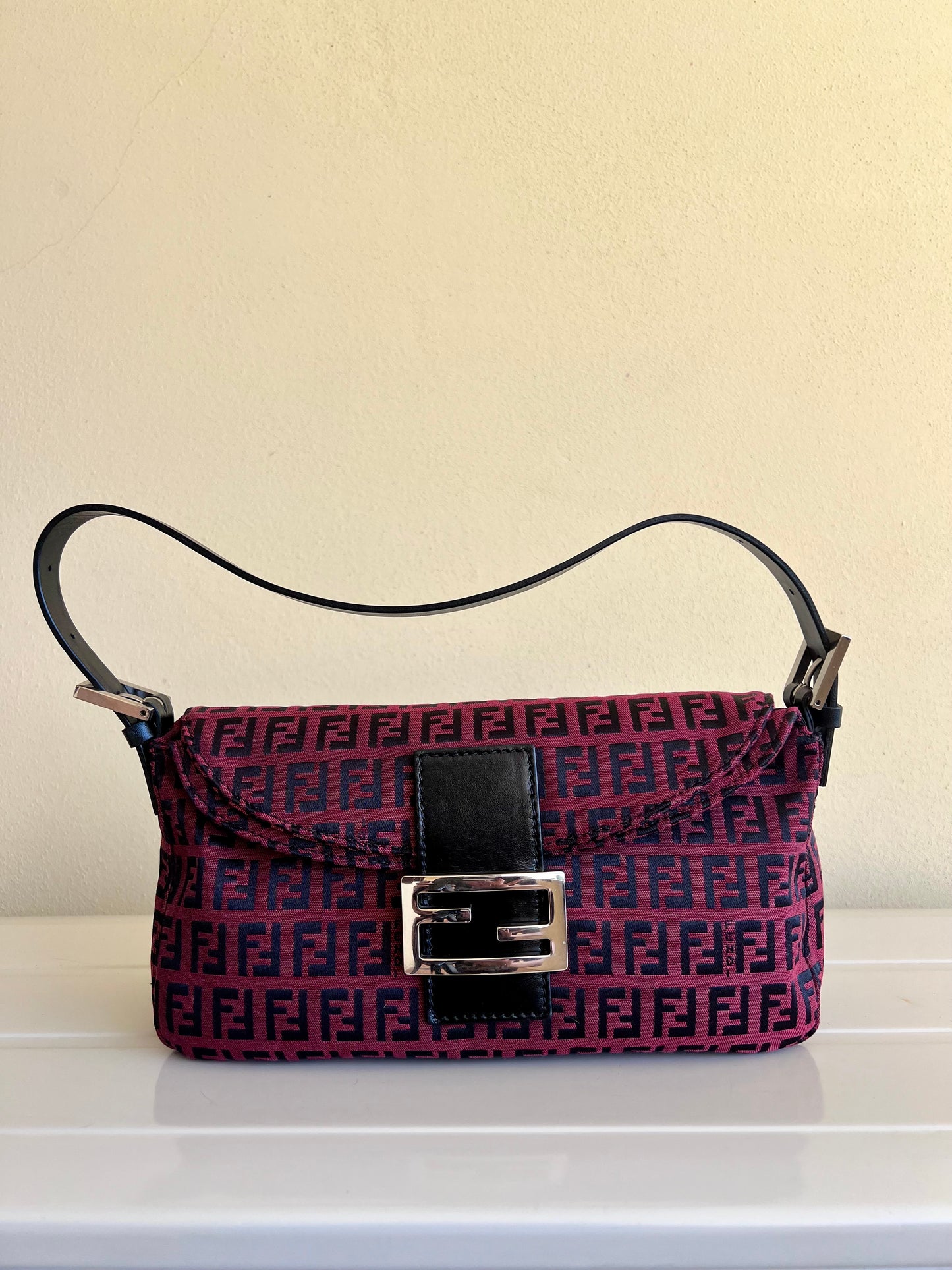 Fendi baguette Double Flap rossa/nera
