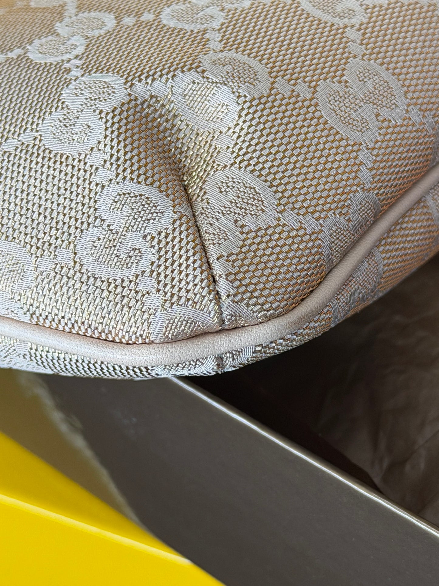 Gucci Pretty boat gold/rose