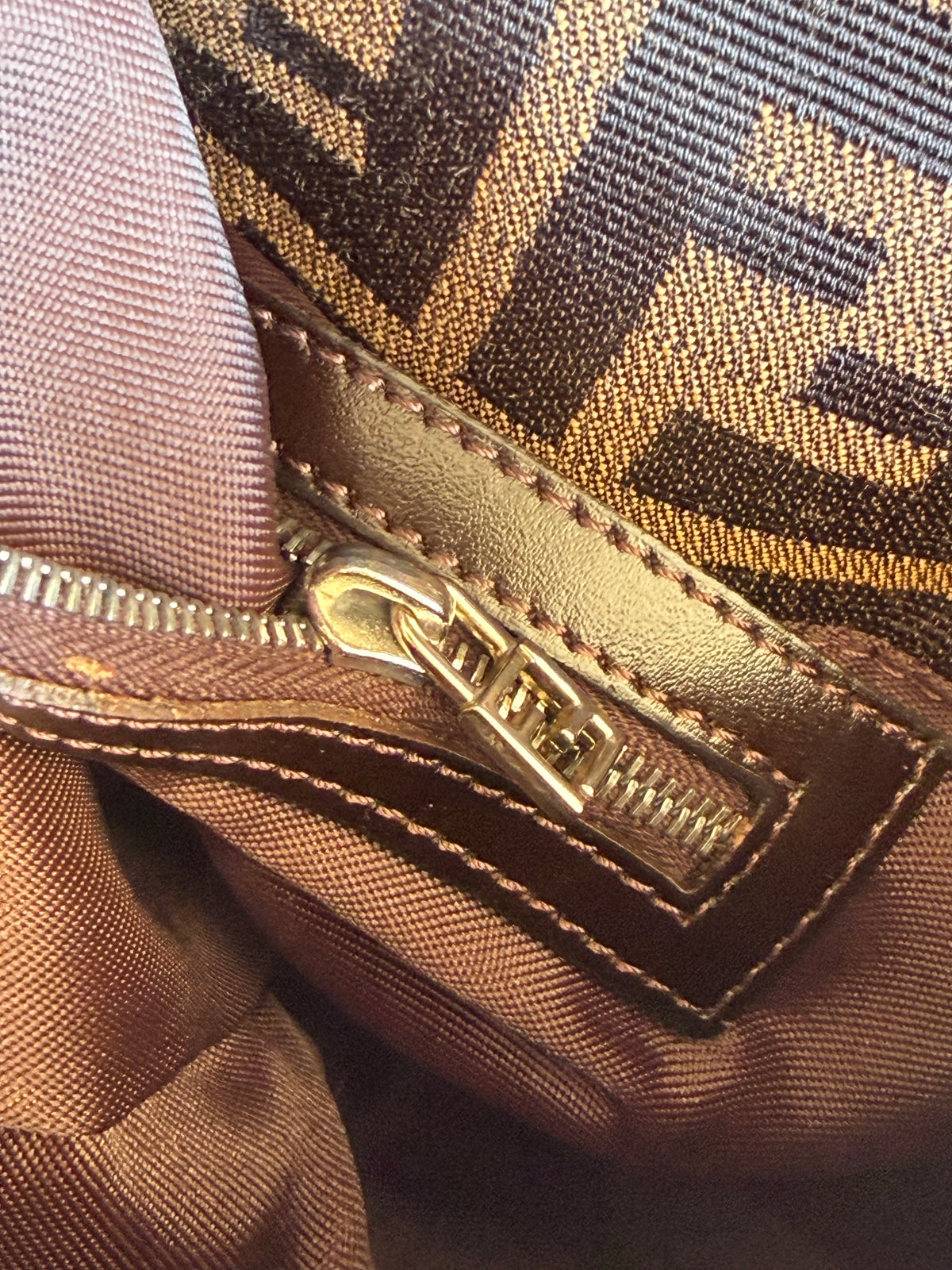 Fendi Mamma Baguette Zucca