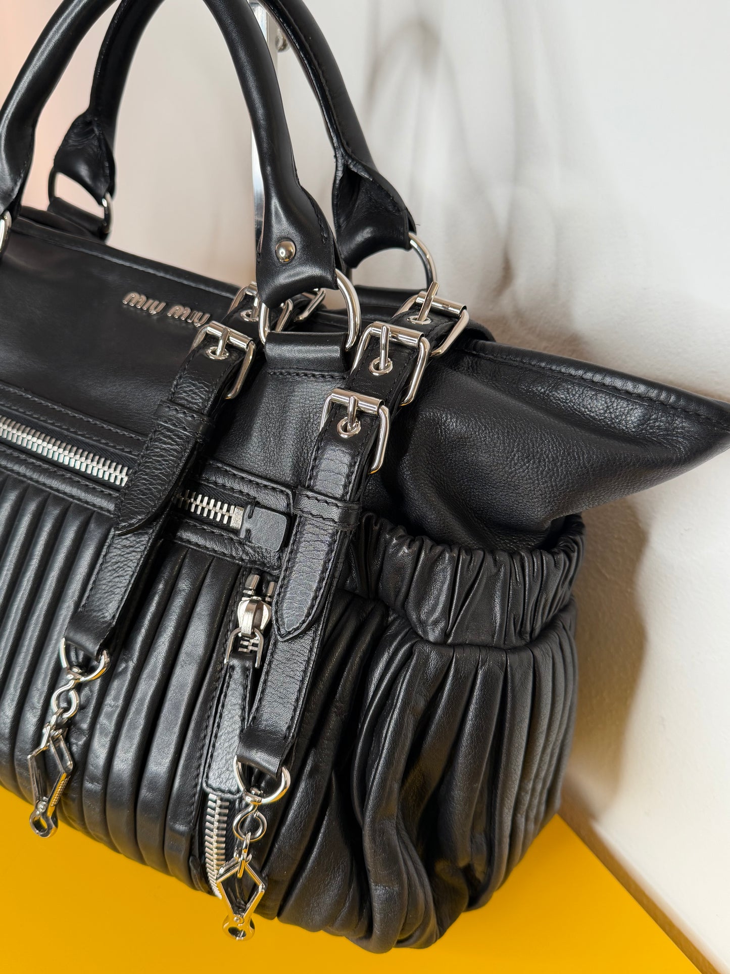 Miu Miu tote nera