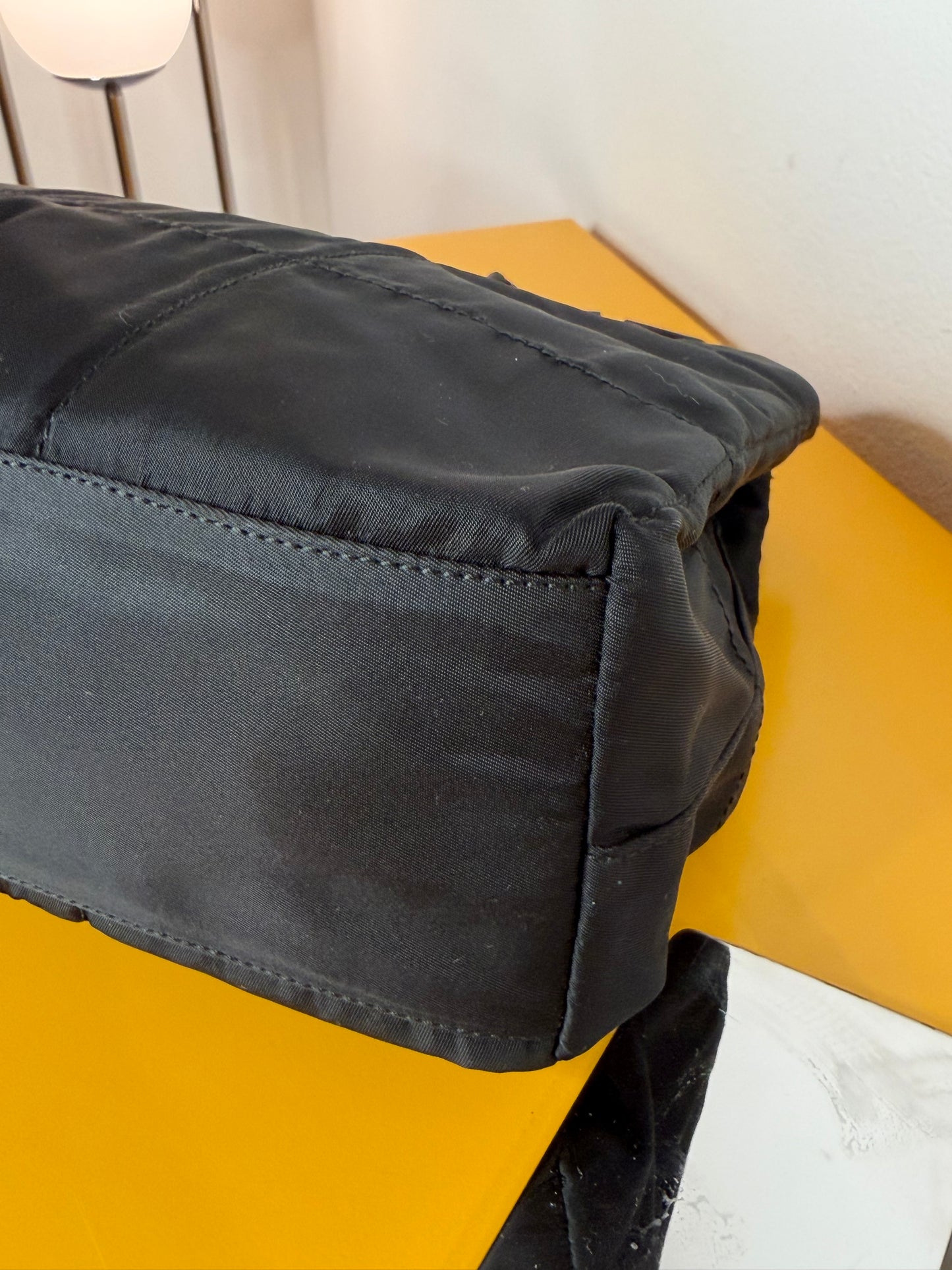 Prada Shopper manico acrilico