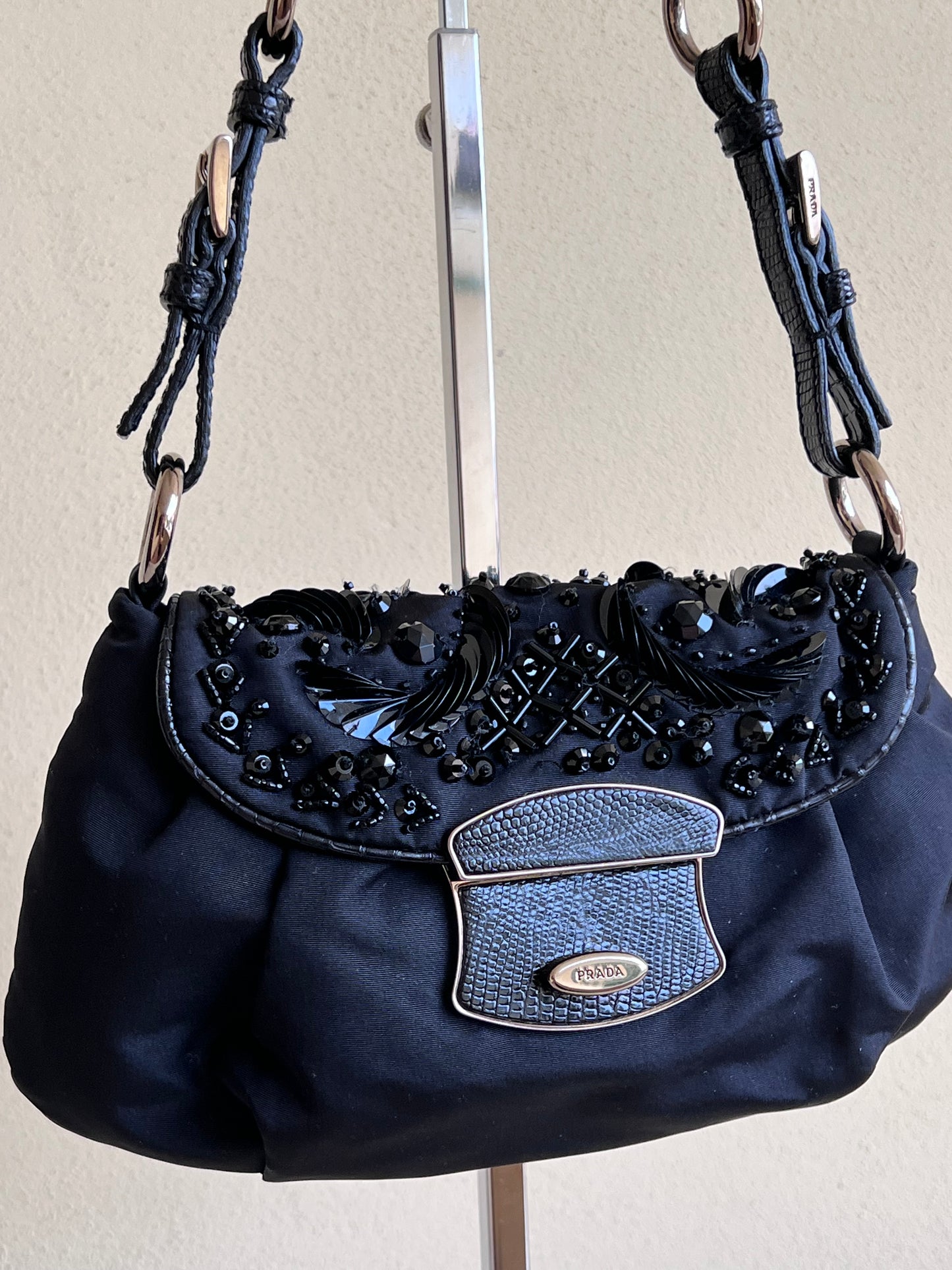 Prada Faille ricamo nera