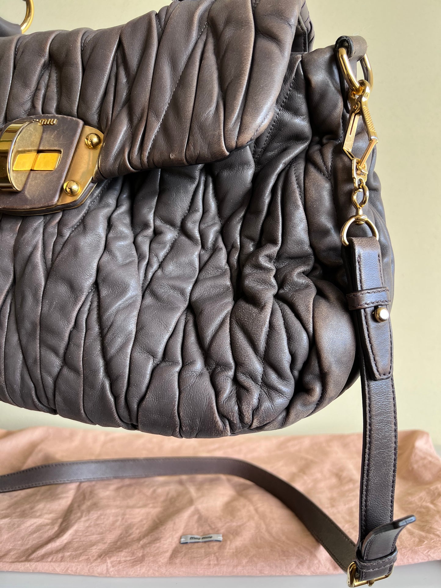Miu Miu pattina matellassè