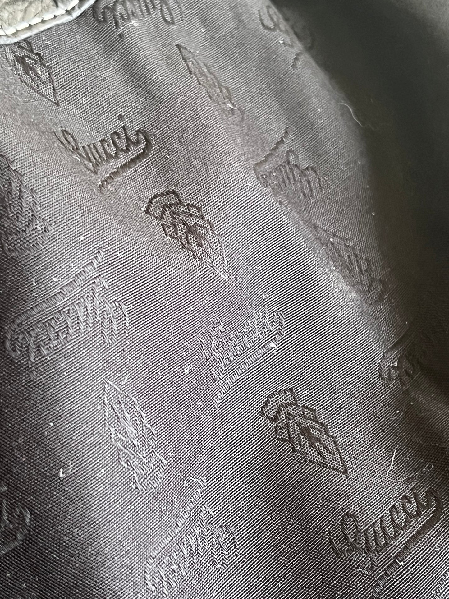 Gucci tote hysteria