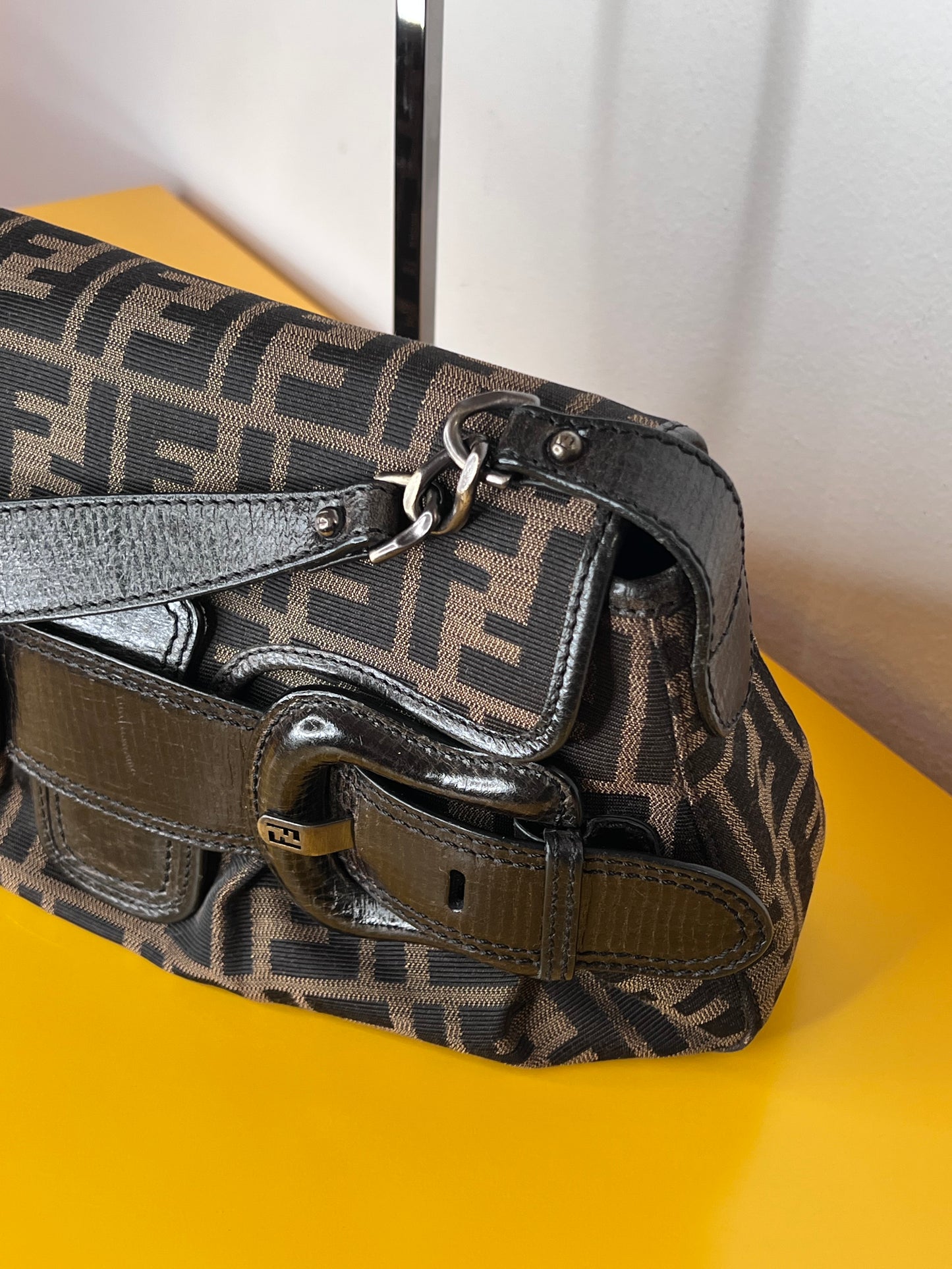 Fendi B buckle