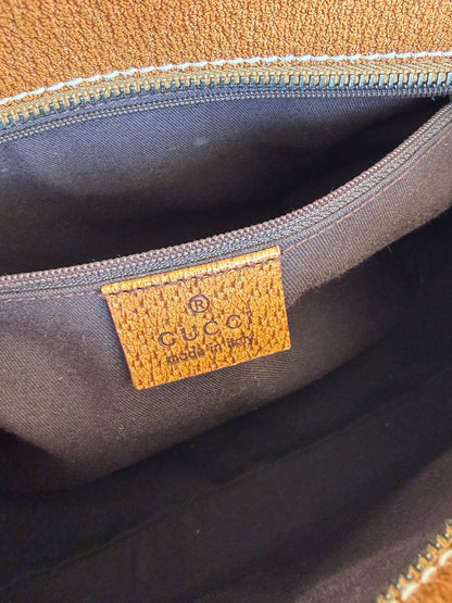 Gucci tote beige