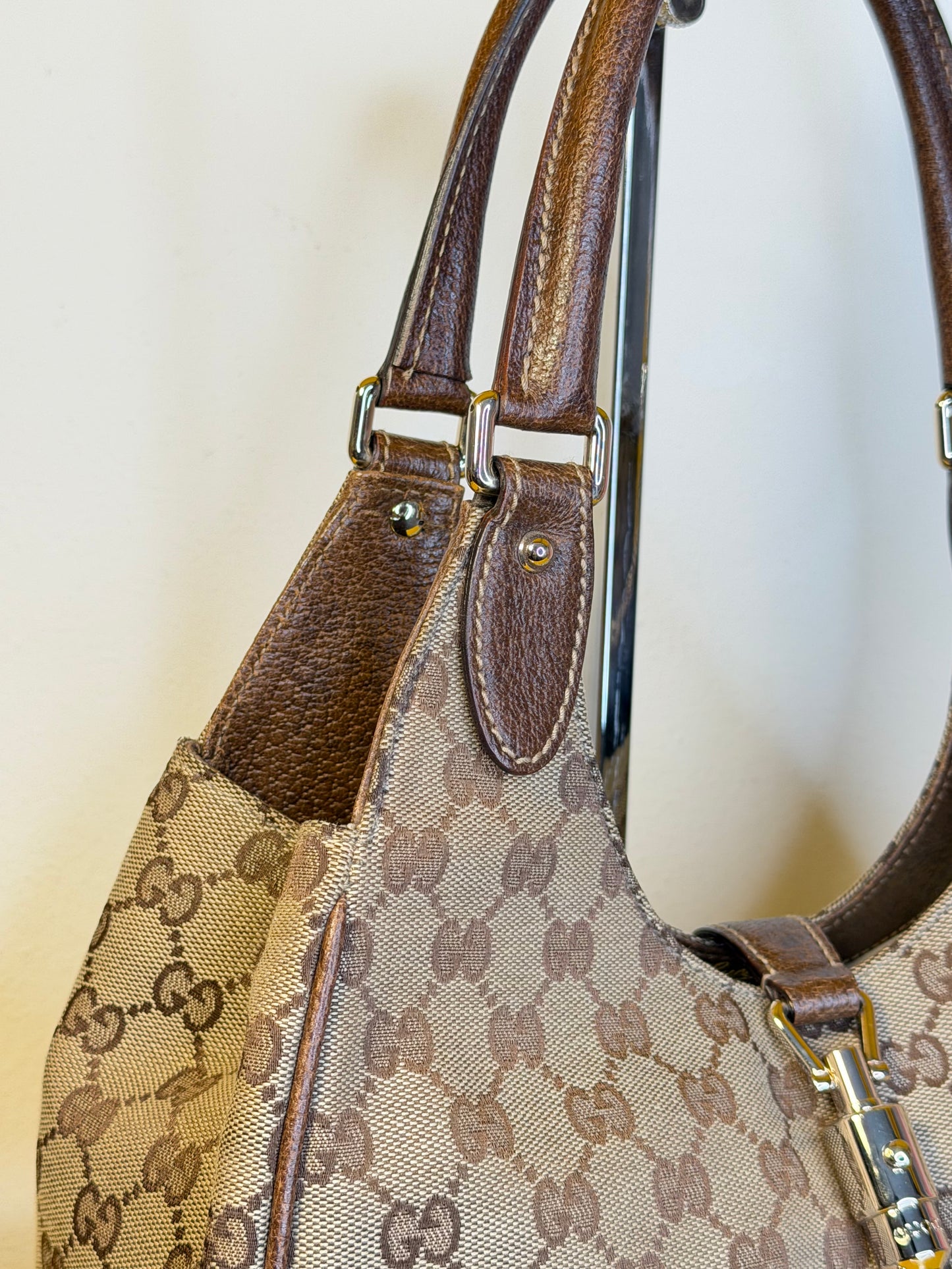 Gucci Jackie Bardot