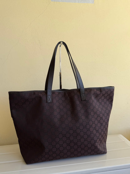 Gucci tote brown