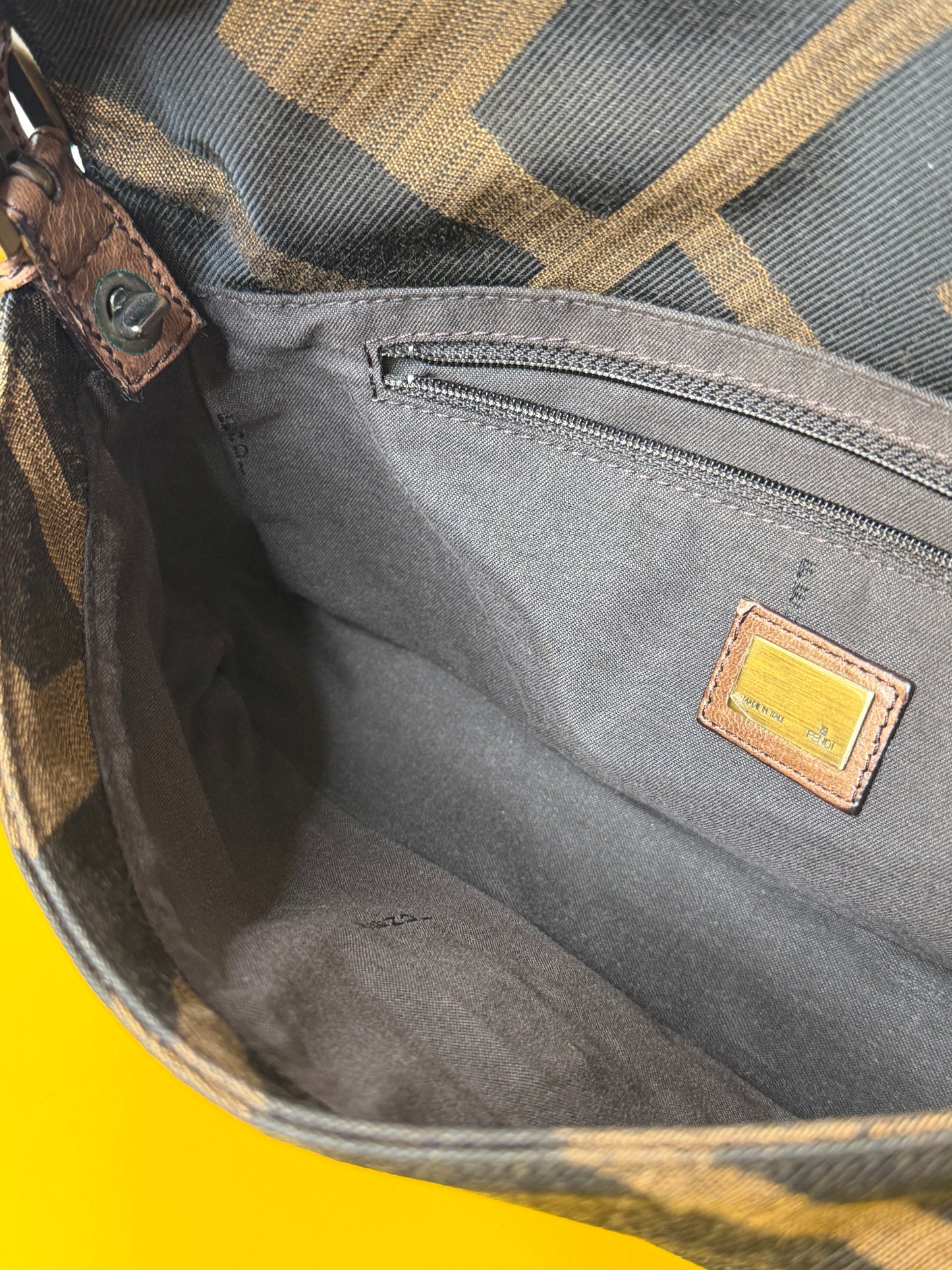 Fendi Baguette XL FF Logomania